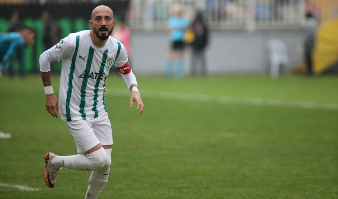 Bursaspor, profesyonel liglerde 139