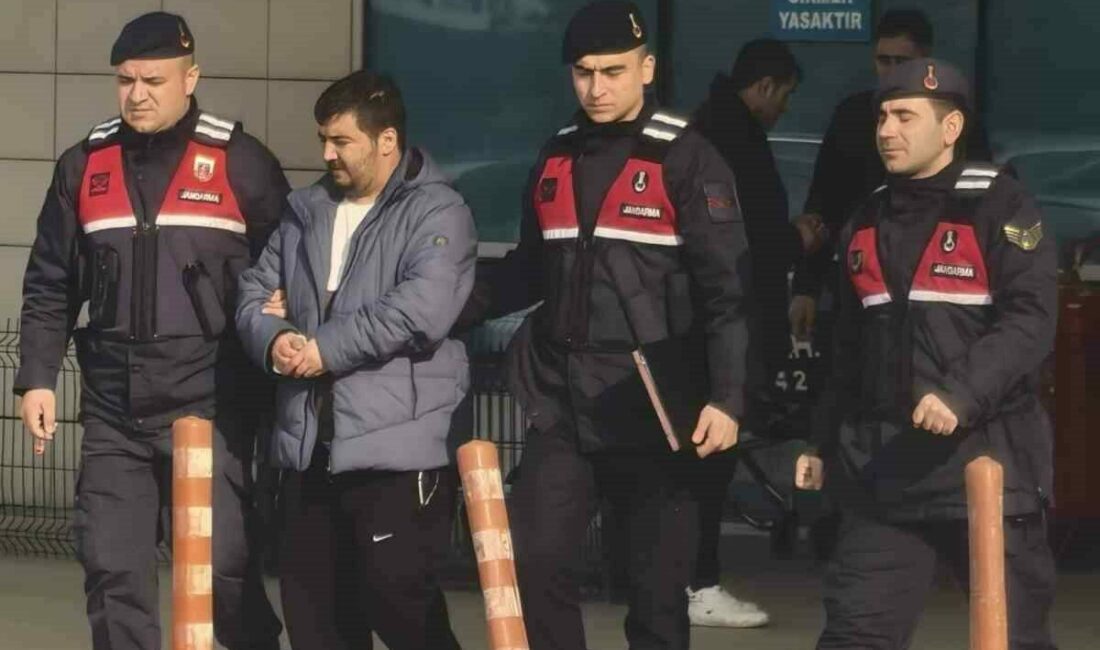 Bursa’nın İnegöl ilçesinde babasını bıçaklayan zanlı, tutuklandı. Olay dün saat